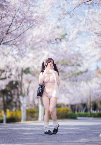 国产成人不卡在线_1080P电影在线看
