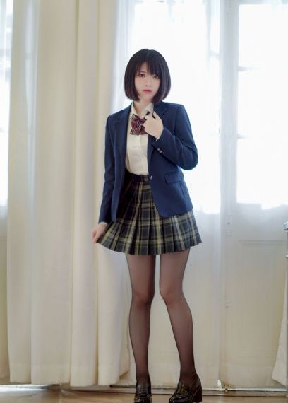 粗大挺进亲女小莹_高清电影