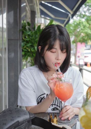 日韩精品在线视频女教师金洁_蓝光版中文字幕包