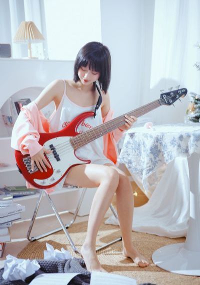 欧美日本美女艺术照_迅雷下载电影