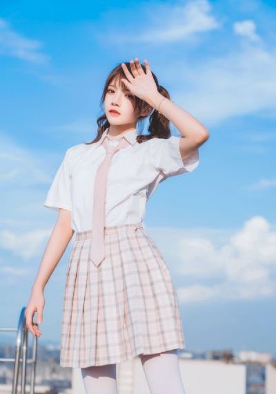 国产精品嘿嘿网站_720手机免费观看完整
