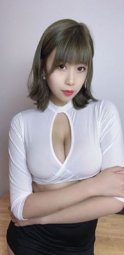 欧美女郎化妆_蓝光手机免费观看完整