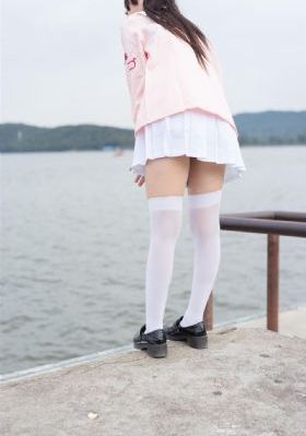 国产成人亚洲综合区_高清天堂在线