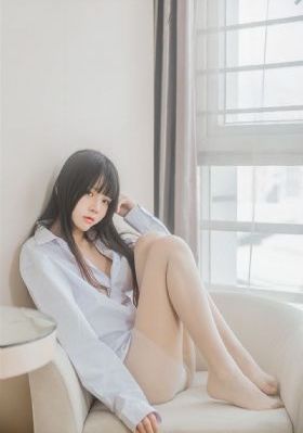 日韩人与动物av_720高清完整版播放
