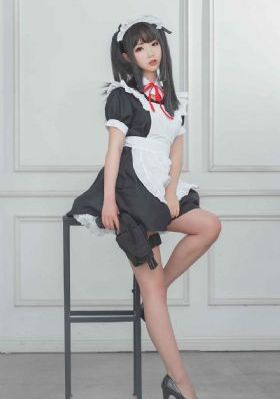 日韩精品成人色模特玲玲_HD免费观看最新