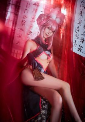 日韩精品成人色艳谭之灯草和尚_720在线观看电视