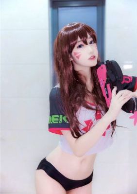 欧美翘臀丁字裤美女_720免费在线观看